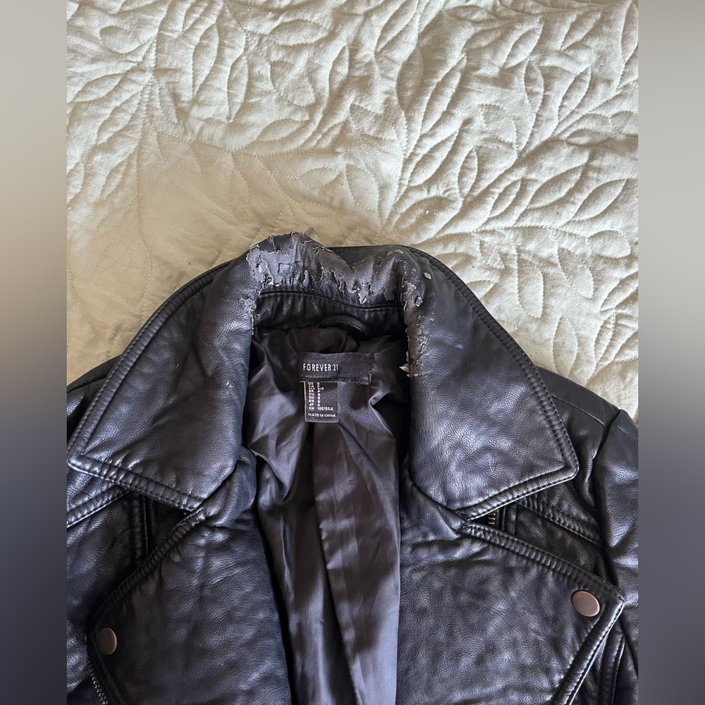 faux leather jacket - Picture 3 of 4